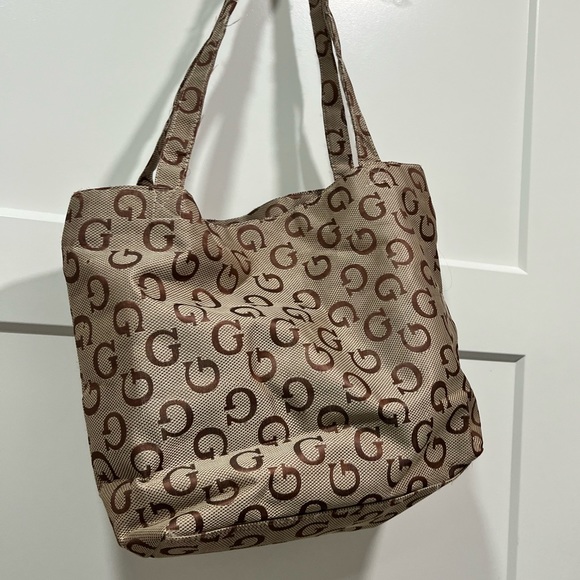 Guess Tote Bag - Picture 2 of 2